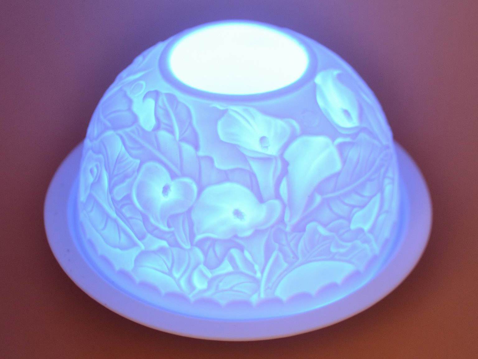 Dome light candle holder